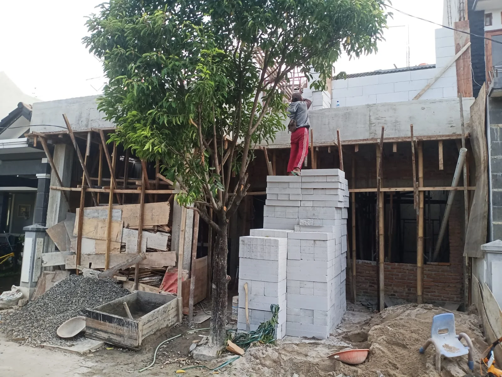 Progress proyek rumah dan pekerjaan struktur